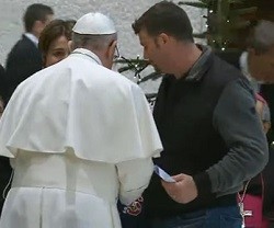 El Papa quiso reunirse este jueves con las víctimas del terremoto que sacudió Italia en agosto