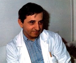 El doctor Vittorio Trancanelli se volcó en ayudar a los niños... va camino a los altares