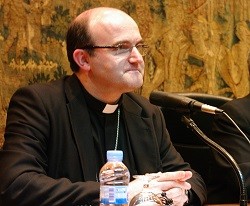 El obispo Munilla habló en la charla cuaresmal de la importancia de la conversión