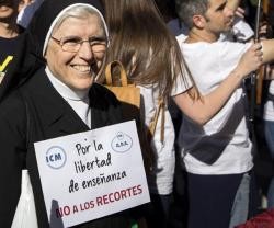 La extrema izquierda valenciana presiona desde el poder contra las escuelas cristianas
