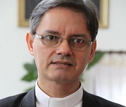 Francisco Silva es el coordinador del grupo de exorcistas de la diócesis