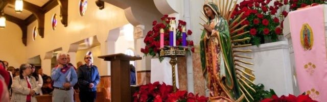 Devoción a la Virgen de Guadalupe en una parroquia de Colorado, una de las zonas con más hispanos