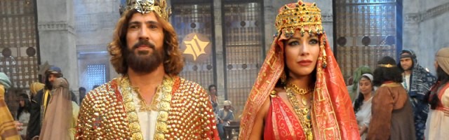El rey David y Betsabé -antepasados de Jesús- en la teleserie brasileña de 2012 Rey David