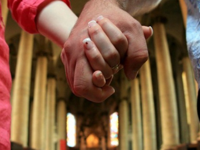 ¿Por qué hay tan pocos laicos, casados o solteros comprometidos, canonizados en la Iglesia?