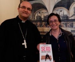 El obispo Munilla y Begoña Ruiz son coautores de un exitoso libro sobre sexo