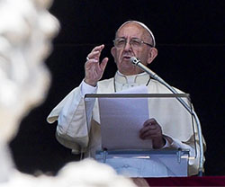 El Papa Francisco durante el Ángelus del 17 de junio de 2018