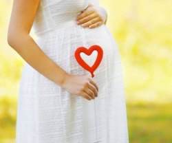 La sociedad puede y debe multiplicar el apoyo a las embarazadas vulnerables y sus bebés