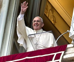 El Papa recordó que el hilo conductor de la vida cristiana es la caridad.