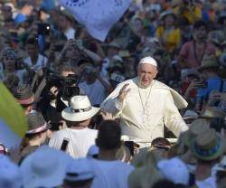 El Papa Francisco con más de 60.000 monaguillos y servidores del altar - les propuso vivir las Bienaventuranzas