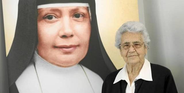 «El neurólogo dijo que no volvería a hablar»: el milagro que hará santa a la Madre Nazaria Ignacia