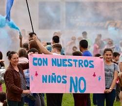 Miles de personas salieron a las calles en Argentina este domingo