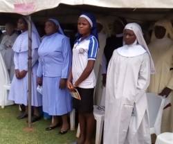 Religiosas de distintas congregaciones de la diócesis de Isele-Uku en el sureste de Nigeria