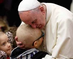 El Papa Francisco pone como ejemplo a Santa Teresa de Calcuta a la hora de atender a los enfermos