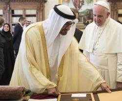 Mohamed bin Sayed, príncipe heredero de Abu Dhabi, visitó en 2016 el Vaticano y al Papa Francisco