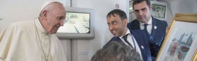 Francisco, en el avión a Roma: «Veré la carta de Maduro, pero la otra parte, ¿viene o no viene?»