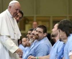 El Papa Francisco durante su visita a una cárcel en Filadelfia, EEUU, en 2015