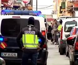 La Policía Nacional ha registrado el domicilio del joven y su familia en Sevilla - se han llevado documentación