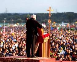 El encuentro con el iniciador del Camino Neocatecumenal reunirá a miles de personas en Ucrania