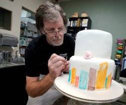 El lobby gay acosa al pastelero cristiano de Colorado: ahora, por no hornear un pastel transexual