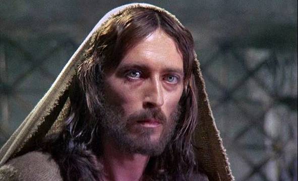 Zeffirelli, el hombre que encontró un rostro para Jesús que ni Jim Caviezel ha podido hacer olvidar