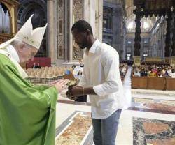 Misa por los migrantes en San Pedro del Vaticano con el Papa Francisco