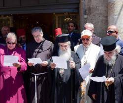 Obispos católicos, ortodoxos y anglicanos: oración-protesta por el barrio cristiano de Jerusalén