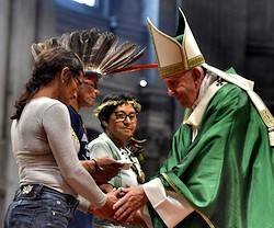 El Papa pide «prudencia audaz» al sínodo amazónico y que «defender el status quo» no sofoque el don