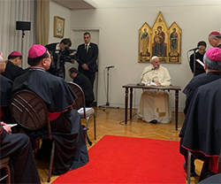 El Papa Francisco con los obispos de Japón