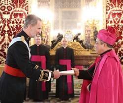 El Nuncio de Su Santidad entregó sus credenciales al Rey Felipe VI este jueves