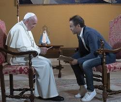 «Algunos dicen: ‘No, Satanás no existe'», recuerda el Papa, que alerta que «existe, es el seductor»