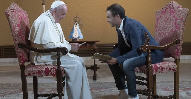 «Algunos dicen: ‘No, Satanás no existe'», recuerda el Papa, que alerta que «existe, es el seductor»