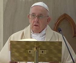 El Papa pide rezar por los políticos «para que encuentren el camino correcto» en la «post-pandemia»