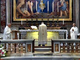 Misa en el altar del Papa Wojtyla