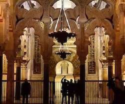 El cabildo de la catedral de Córdoba difunde un espectacular vídeo mostrando el esplendor del templo