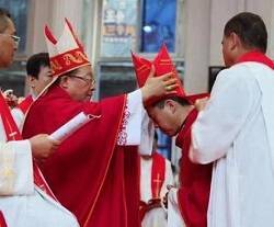Ordenación episcopal de Mons. Anthony Li Hui en China