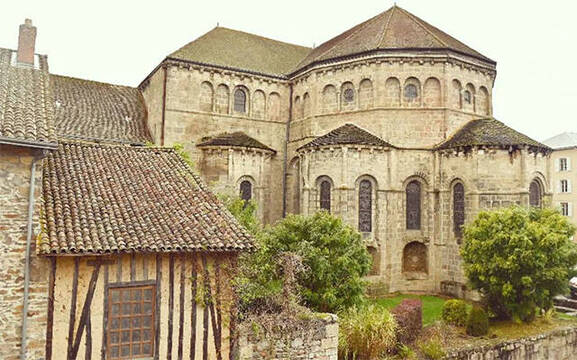 Abadía de Solignac en el centro-oeste de Francia