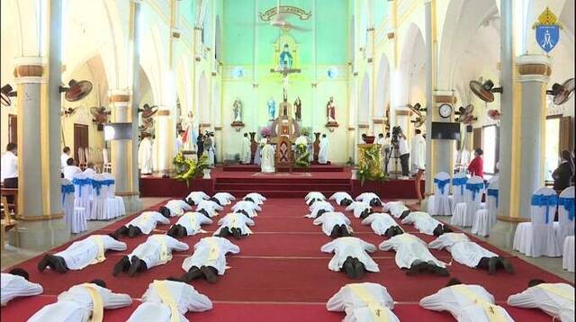 Este verano se han producido numerosas ordenaciones sacerdotales por todo Vietnam
