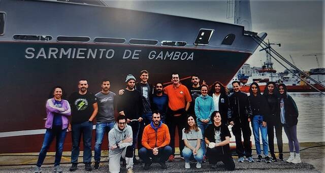 El Sarmiento Gamboa es el buque oceanográfico del CSIC... entre los pioneros de investigación pesquera hay científicos católicos relevantes