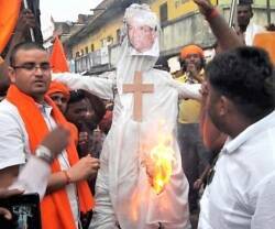 Nacionalistas hindúes anticristianos. 