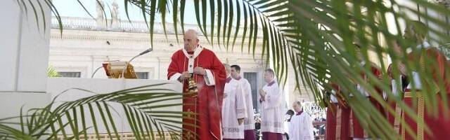 Domingo de Ramos de 2022 con el Papa Francisco en la Plaza de San Pedro en Roma