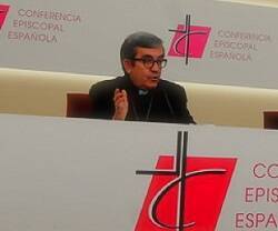 El arzobispo Argüello comenta el documento El Dios Fiel, de análisis y acción social en España
