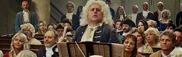 Alan Mitchell es Händel en el docudrama 'Haendel's Messiah [El Mesías de Haendel]' dirigido por Lee B. Groberg en 2014 para BYUtv [Brigham Young University Television] y narrado por Jane Seymour.