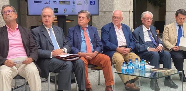 Josep Miró, La Moneda, Federico Trillo y otros juristas en un acto de la Asamblea por la Vida sobre el Constitucional