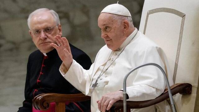 El Papa Francisco presidió la audiencia del miércoles, pero no habló, recuperándose de la gripe