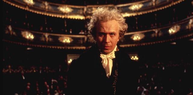 Gary Oldman interpreta a Beethoven en la película Amor Inmortal de 1995