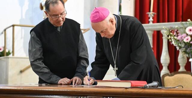El arzobispo Puiggari de Paraná en el inicio de la causa diocesana de canonización de tres jóvenes