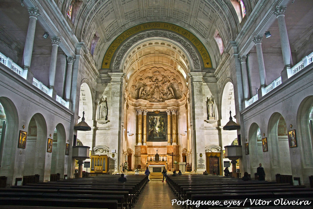 Interior Basílica de Nuestra Señora del Rosario.