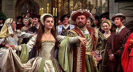 Una escena de 'Ana de los mil días' (1969), de Charles Jarrott, que muestra a Enrique VIII bailando.
