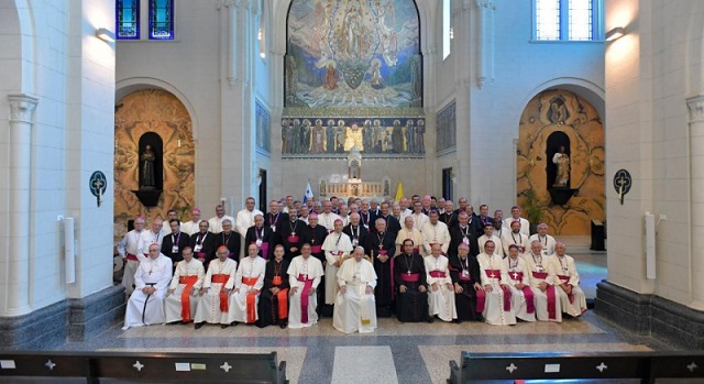 papa-obispos-centroamericanos2