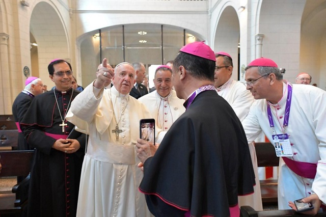 papa-obispos-centroamericanos3